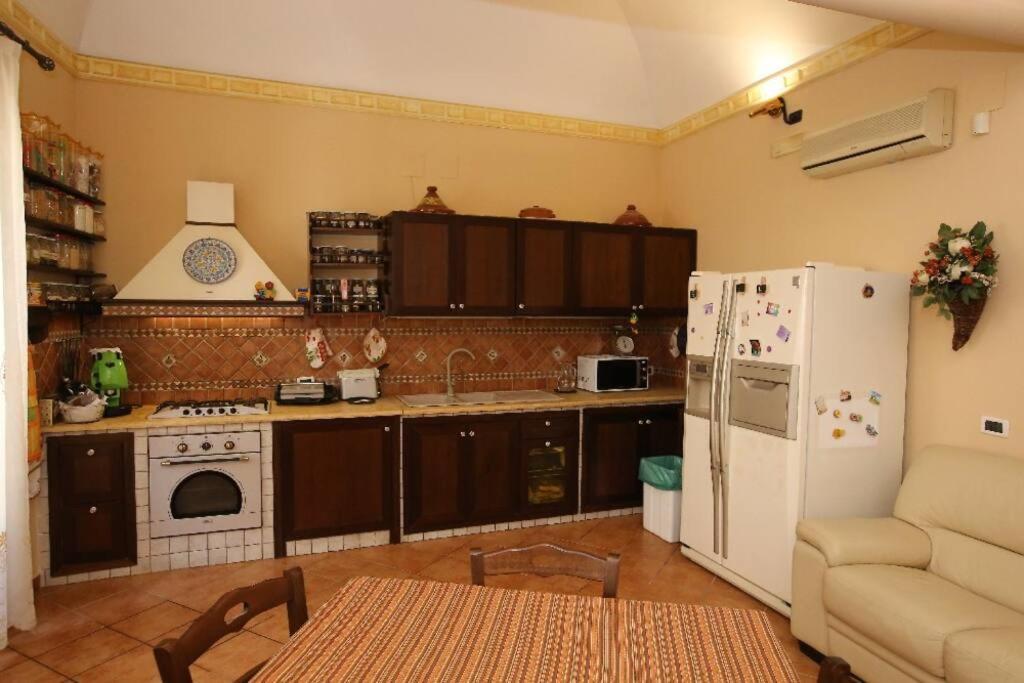 Laura Affitta Camere Baronessina Palermo Exterior foto